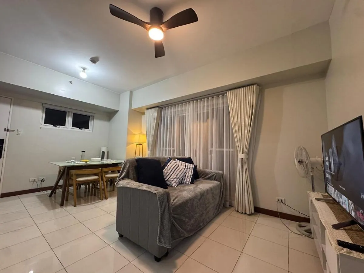 Apartment 2Br Resort Type Condo W City View Sheridan Manila