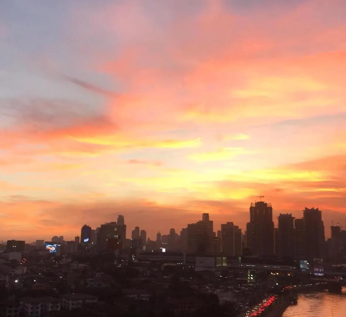 2Br Resort Type Condo W City View Sheridan Manila 0*,