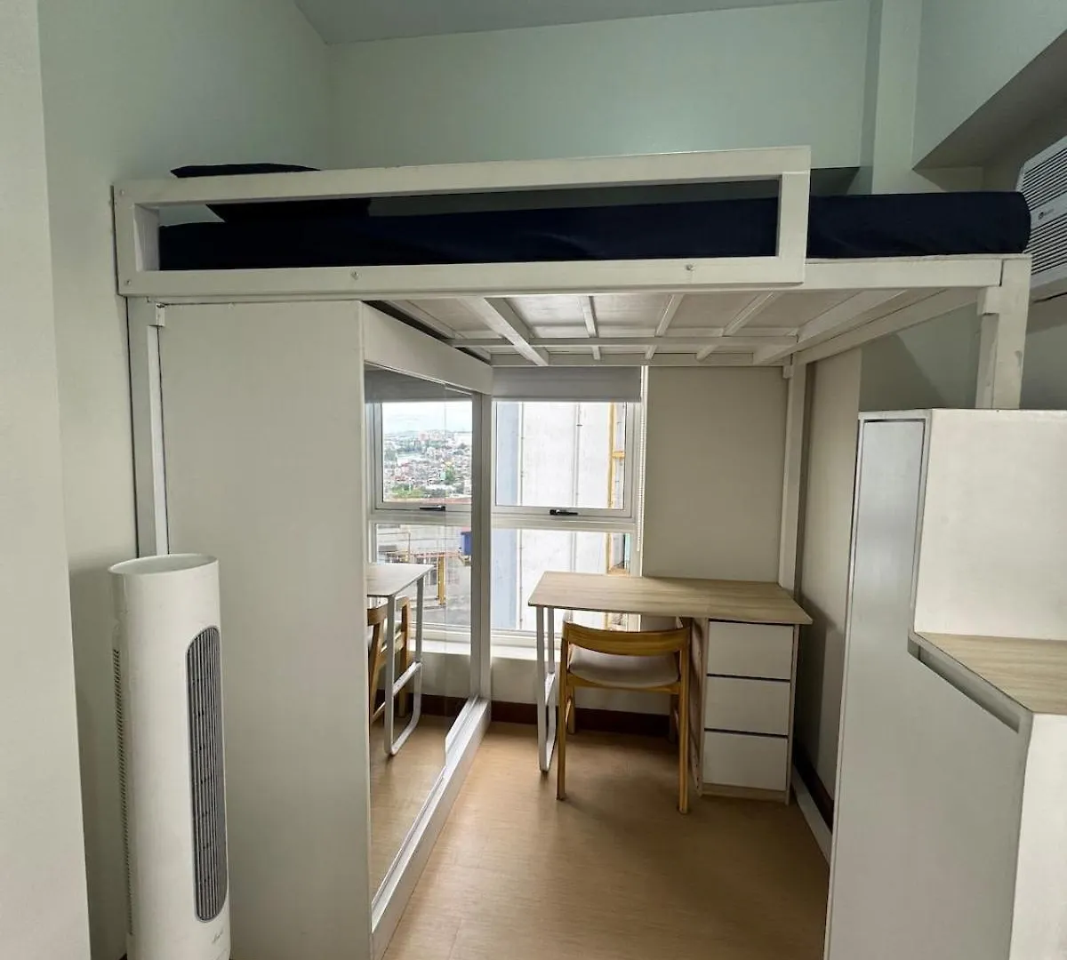 Apartment 2Br Resort Type Condo W City View Sheridan Manila