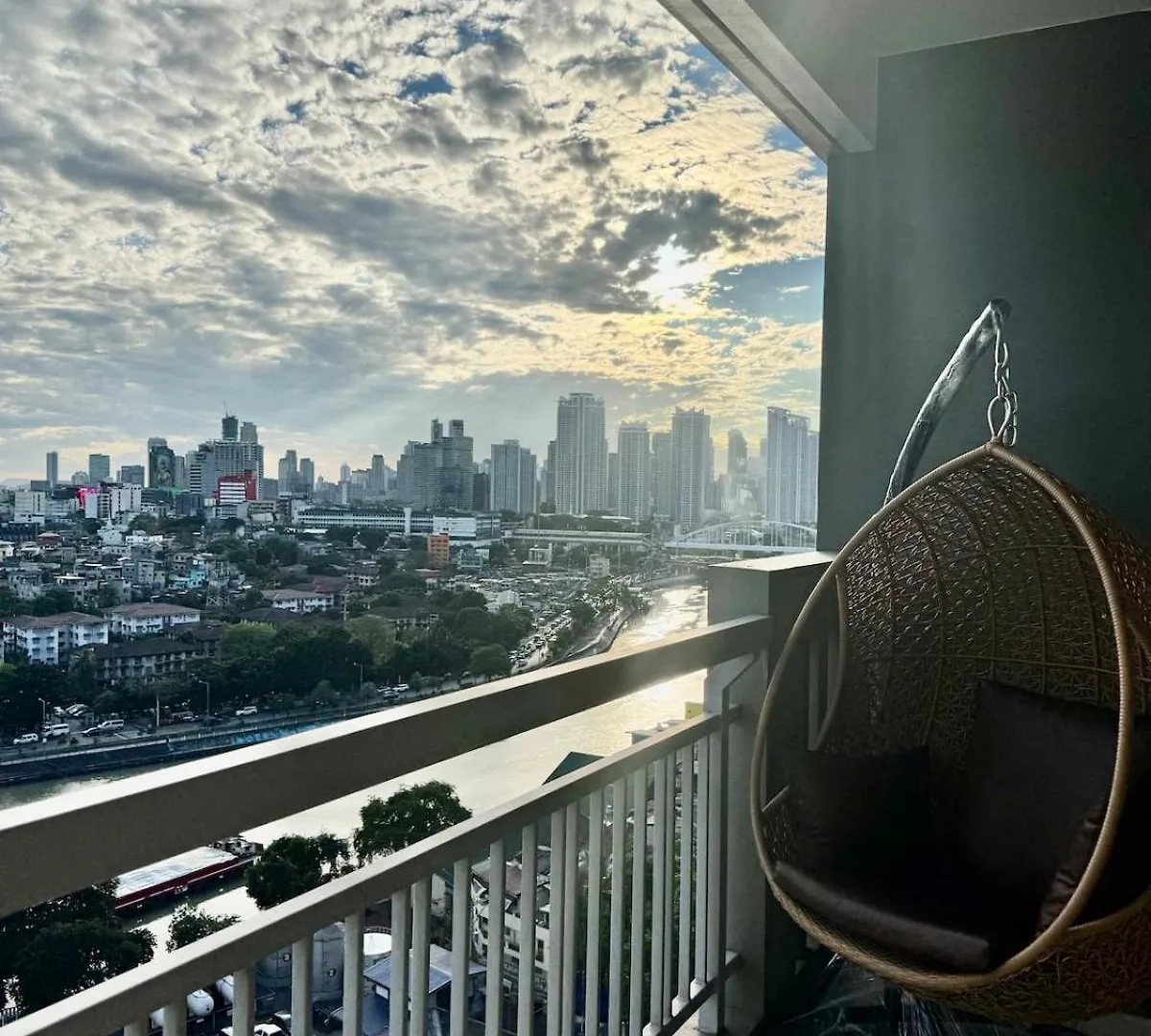 Apartment 2Br Resort Type Condo W City View Sheridan Manila