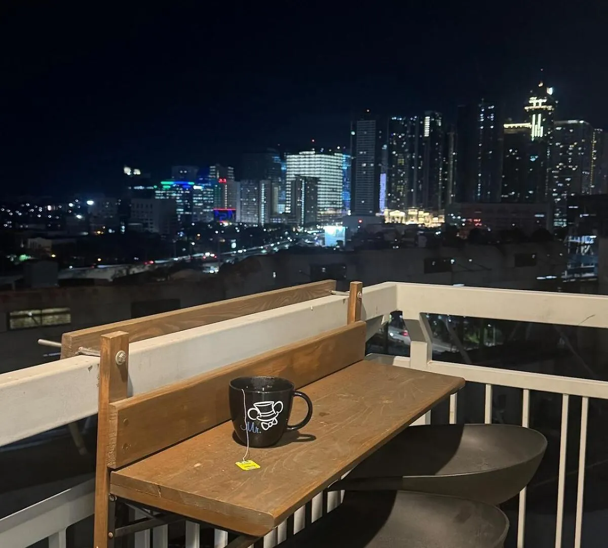 Apartment 2Br Resort Type Condo W City View Sheridan Manila Philippines