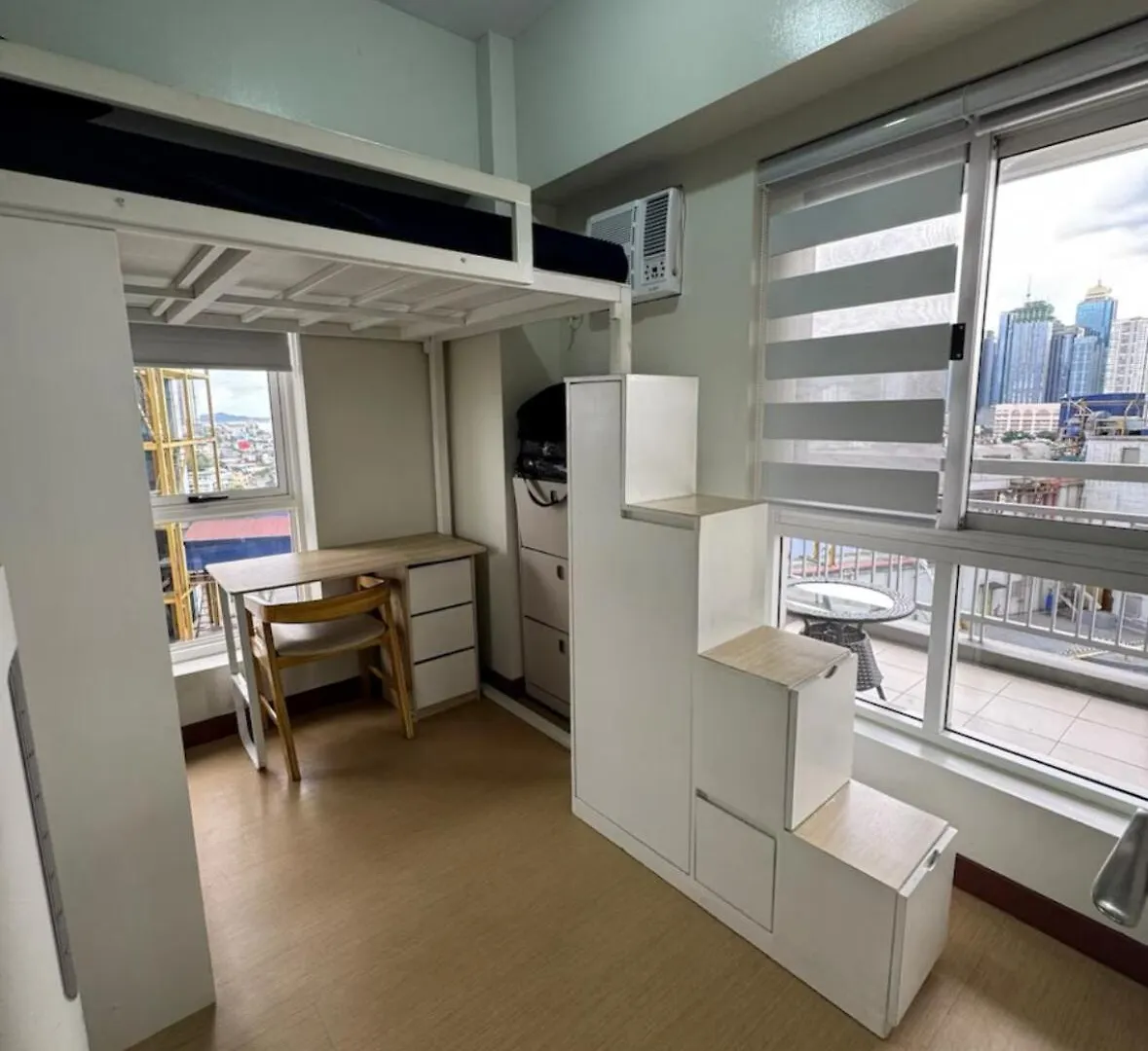 2Br Resort Type Condo W City View Sheridan Manila